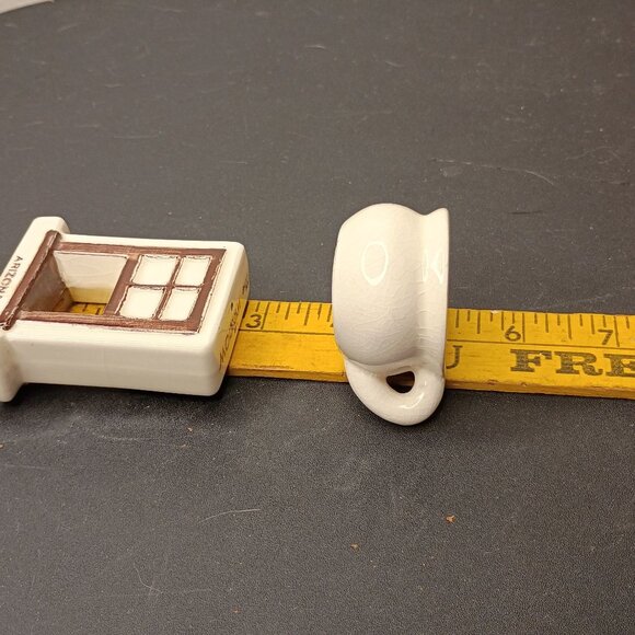 VTG Arizona Ceramic "The Window The Pot" Salt Pepper Shakers Unique Collectable - Picture 5 of 16